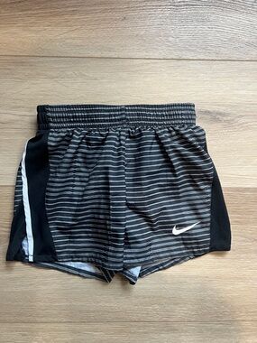 Nike Girls Black & White Striped Athletic Shorts size medium